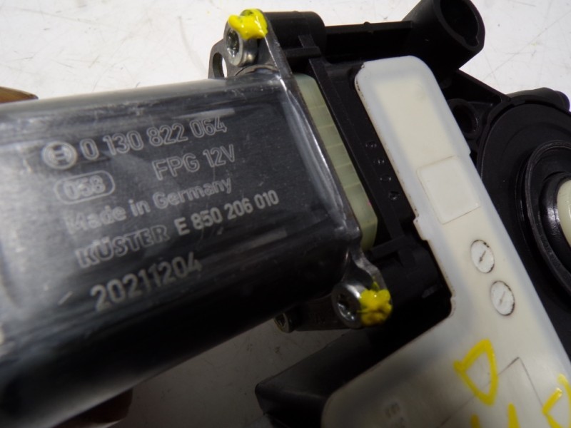 Recambio de motor elevalunas delantero derecho para seat ibiza (kj1) fr referencia OEM IAM 2Q1959406E 2Q1959406E 0130822064