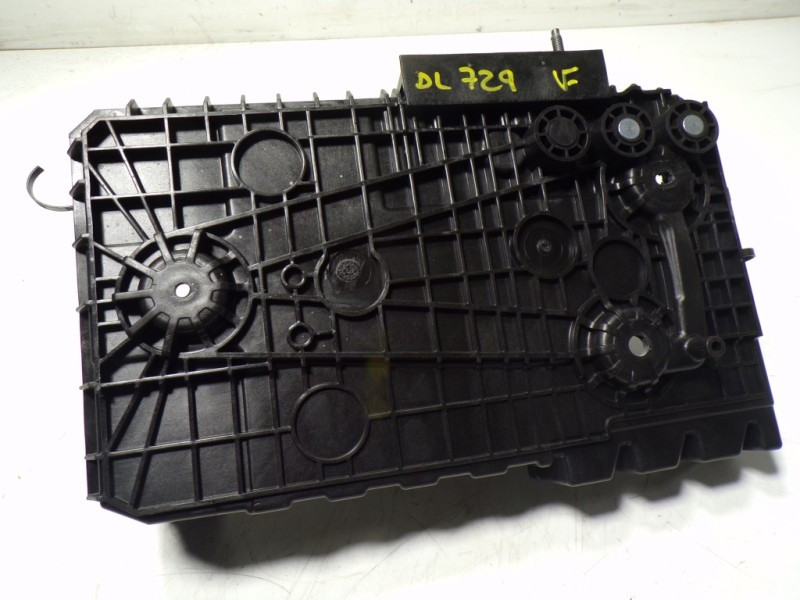 Recambio de moldura para opel corsa f electric referencia OEM IAM  9830928180 