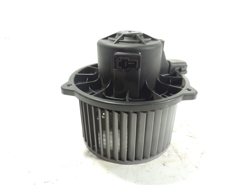 Recambio de motor calefaccion para hyundai i20 1.4 cat referencia OEM IAM 971134P000  