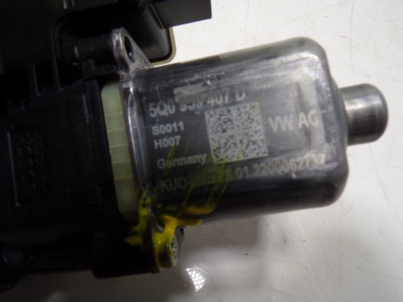 Recambio de motor elevalunas trasero izquierdo para seat ibiza (kj1) fr referencia OEM IAM 5Q0959407D 5Q0959407D 0130822695