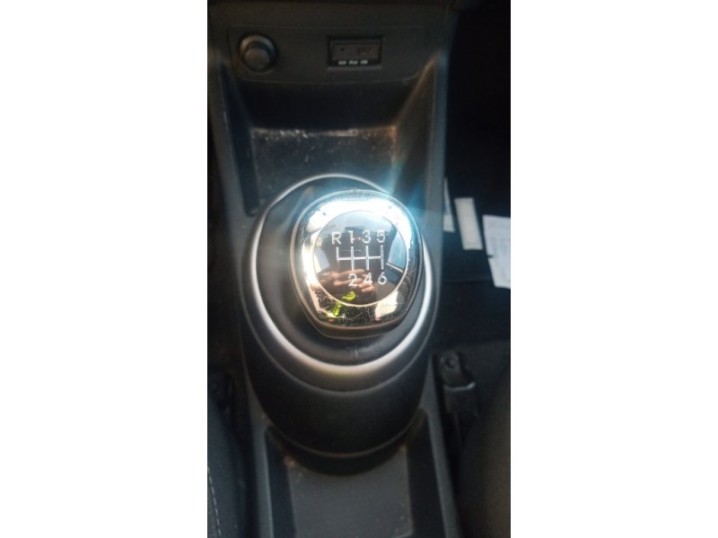 Recambio de palanca cambio para hyundai i20 1.4 cat referencia OEM IAM 437001J310RY 437001J310 