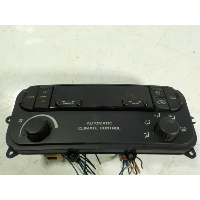 Recambio de mando climatizador para chrysler voyager (rg) 2.5 crd cat referencia OEM IAM  P05005018AB 