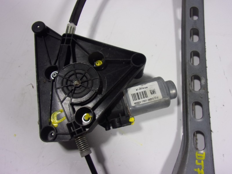 Recambio de elevalunas delantero derecho para toyota aygo 1.0 vvti referencia OEM IAM 698100H031 402662A170221 0429182T12