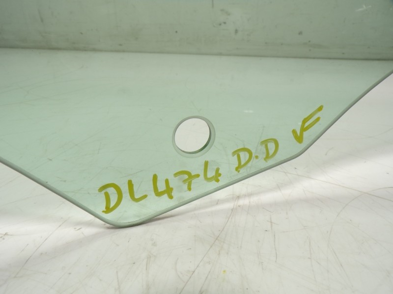 Recambio de cristal puerta delantero derecho para seat leon sportstourer (kl8) fr referencia OEM IAM 5FA845202A  