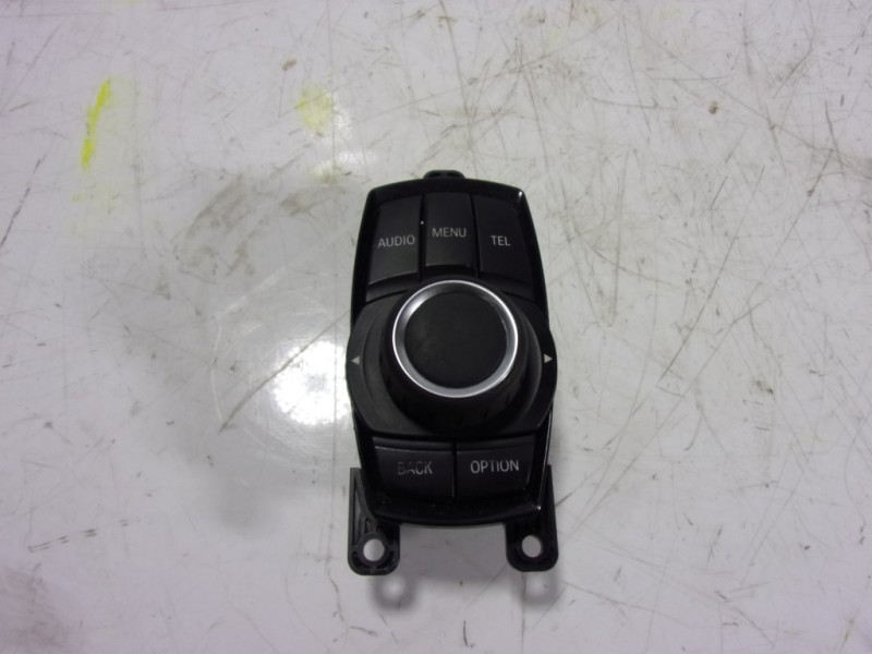 Recambio de mando multifuncion para bmw serie 1 lim. (f20) 118i referencia OEM IAM 65829261704 9261704 033623101