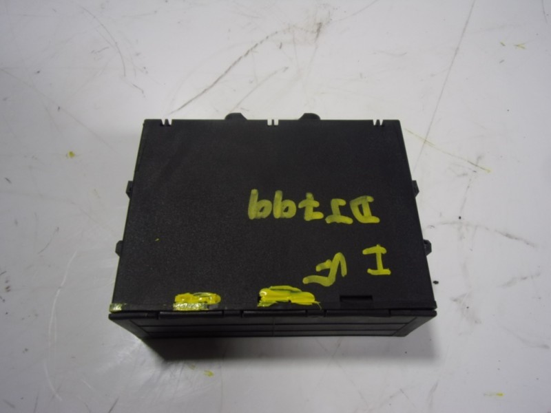 Recambio de modulo electronico para toyota aygo 1.0 vvti referencia OEM IAM 897400H030 897400H030D S000050887