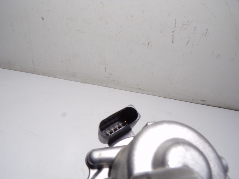 Recambio de caja mariposa para seat leon sportstourer (kl8) 2.0 tdi referencia OEM IAM 05L128063E 05L128063E 