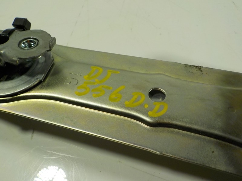 Recambio de elevalunas delantero derecho para lexus nx 300h 2wd referencia OEM IAM 6980178010 8571078011 