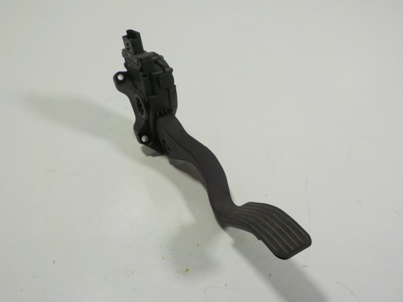 Recambio de potenciometro pedal para citroën c3 1.2 12v e-vti referencia OEM IAM 1601CW 9671433780 6PV00994941