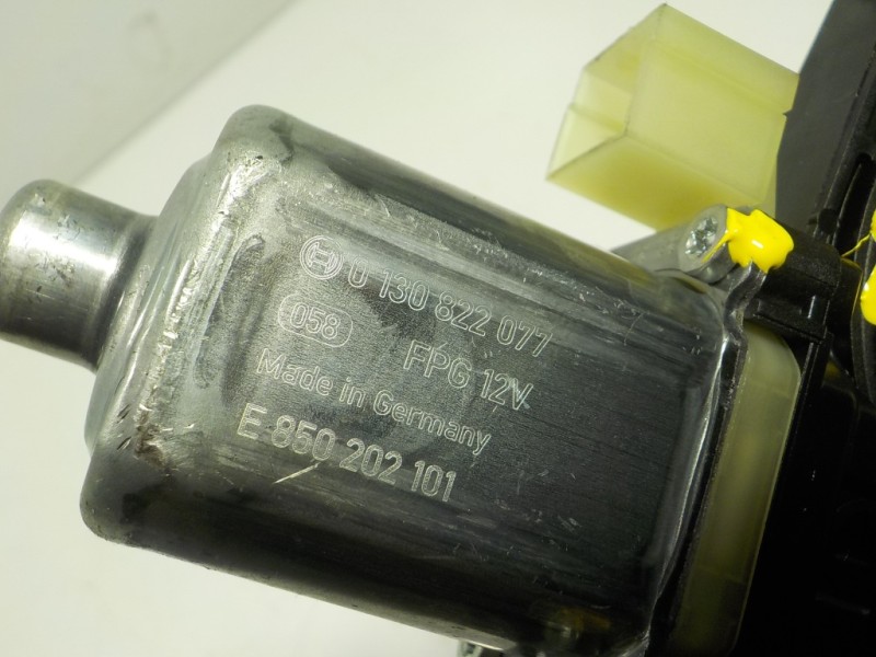 Recambio de motor elevalunas delantero izquierdo para seat leon (5f1) style referencia OEM IAM 5Q0959801C 5Q0959801C 