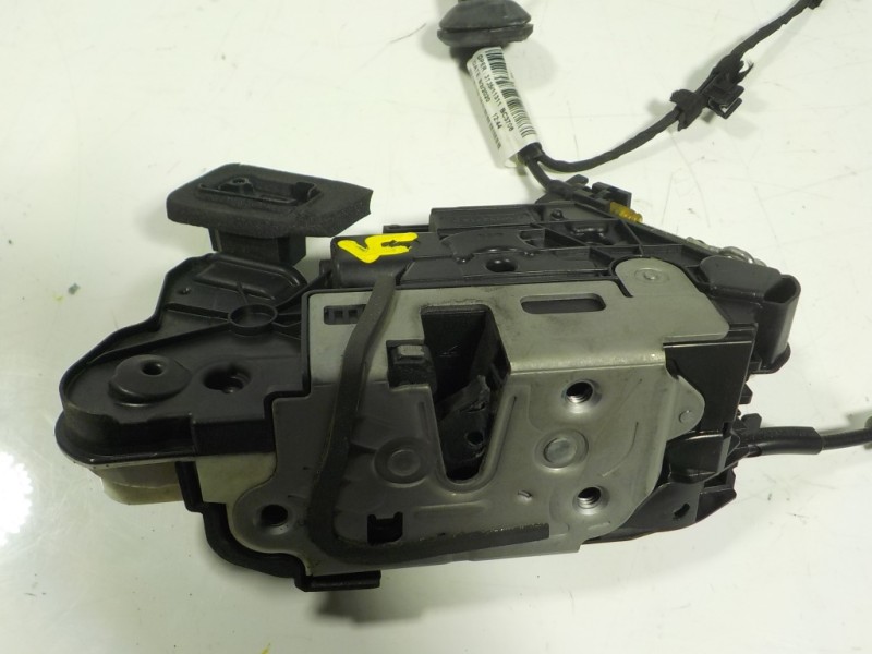 Recambio de cerradura puerta delantera izquierda para seat leon (5f1) style referencia OEM IAM 5K1837015J 5K1837015J 