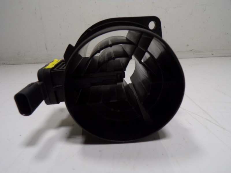 Recambio de caudalimetro para seat leon sportstourer (kl8) 2.0 tdi referencia OEM IAM 05L906461B 05L906461B 
