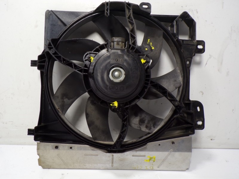 Recambio de electroventilador para citroën c-elysée 1.6 hdi fap referencia OEM IAM 9812028580 9675280980 AD1264M143131