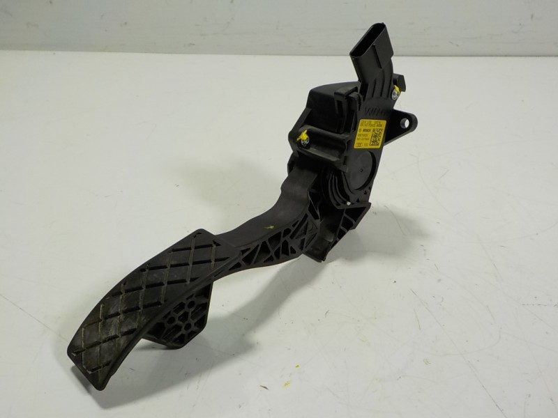 Recambio de potenciometro pedal para skoda fabia combi 1.0 tsi referencia OEM IAM 6C1723503D 6C1723503D 