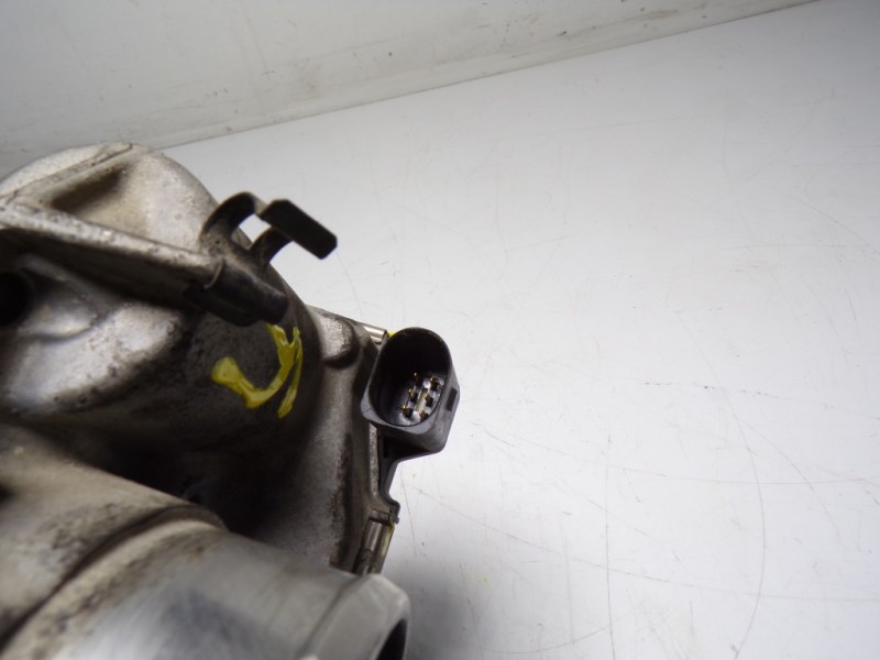 Recambio de caja mariposa para ford fiesta (cb1) 1.25 16v cat referencia OEM IAM 1745465 8A6G9F991AC 