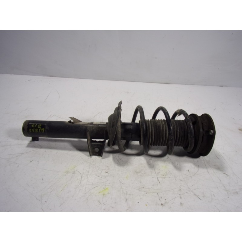 Recambio de amortiguador delantero izquierdo para volkswagen tiguan 2.0 tdi referencia OEM IAM 5QF413031BM 5QF412021PP 