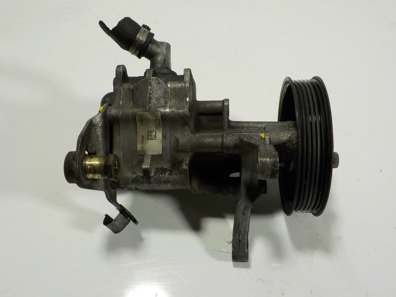 Recambio de bomba direccion para bmw serie 5 lim. (f10) 530d xdrive referencia OEM IAM 32416867159 679866503 