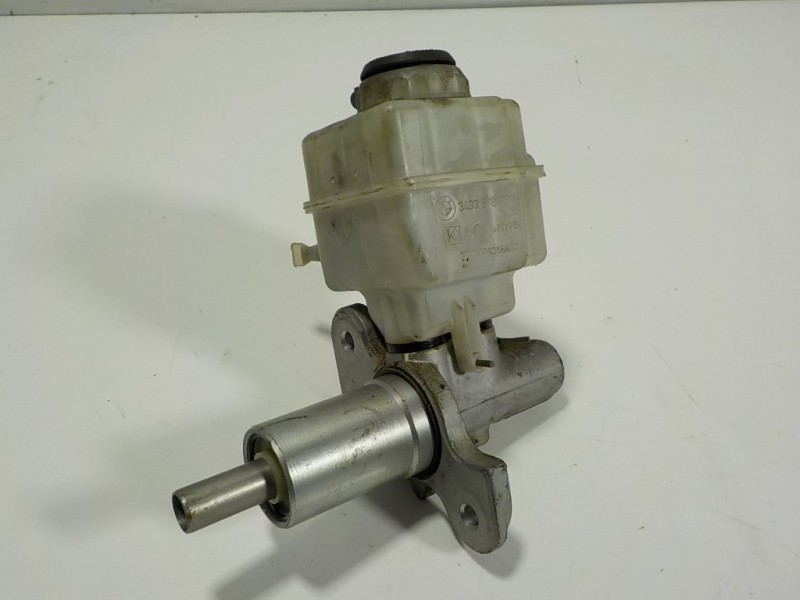 Recambio de bomba freno para bmw serie 5 lim. (f10) 530d xdrive referencia OEM IAM 34336796729 34336782289 