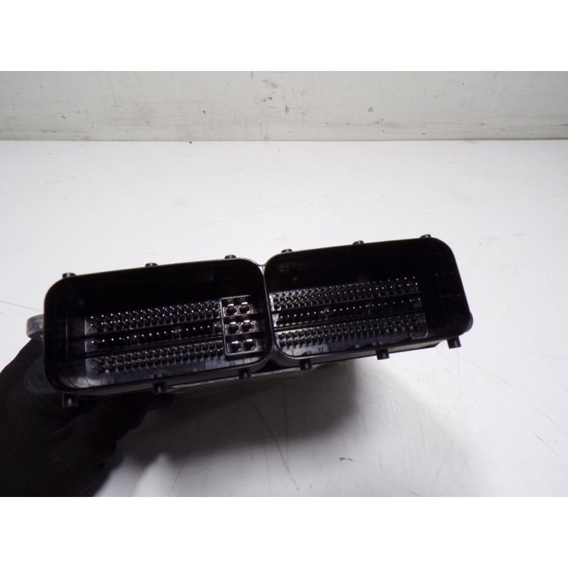 Recambio de centralita motor uce para seat leon sportstourer (kl8) 2.0 tdi referencia OEM IAM 05L906022HM5FN 05L907309AA 