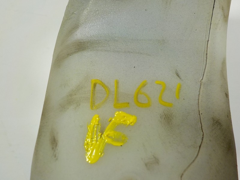 Recambio de deposito limpia para ford fiesta (cb1) 1.25 16v cat referencia OEM IAM 1764300 8A6117BB613AE 