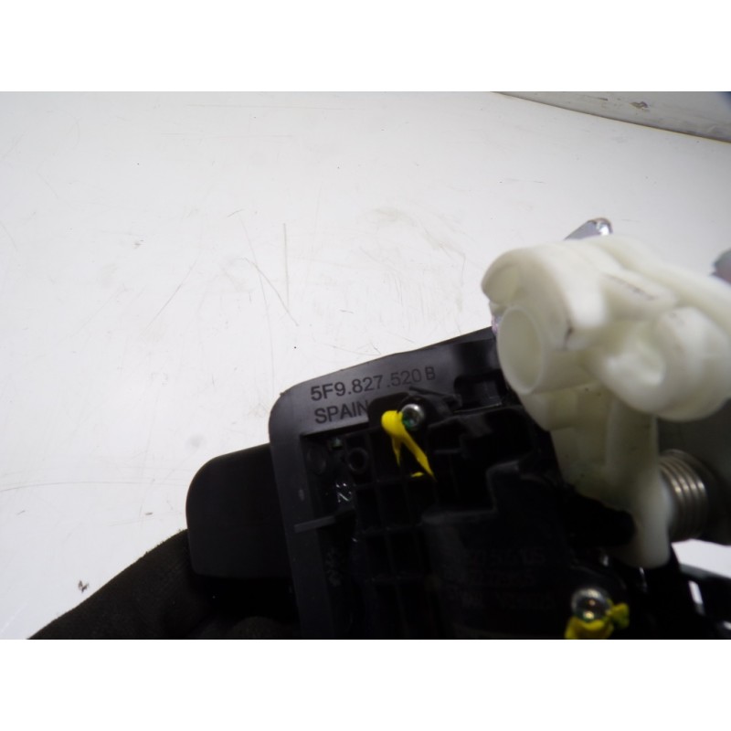 Recambio de cerradura maletero / porton para seat leon sportstourer (kl8) 2.0 tdi referencia OEM IAM 5F0827505 5F9827520B 