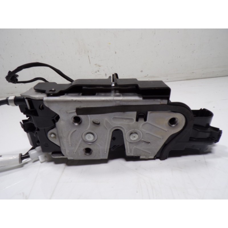 Recambio de cerradura puerta delantera izquierda para seat leon sportstourer (kl8) 2.0 tdi referencia OEM IAM 5TB837015D 5TB8370