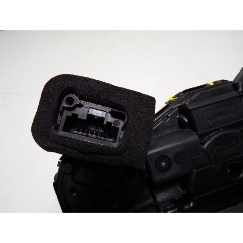 Recambio de cerradura puerta delantera izquierda para seat leon sportstourer (kl8) 2.0 tdi referencia OEM IAM 5TB837015D 5TB8370