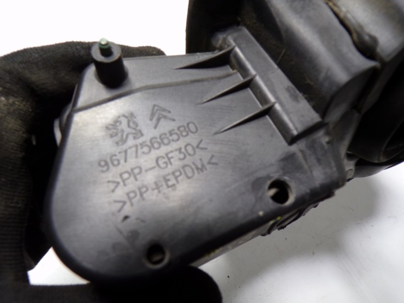 Recambio de tapa combustible para citroën c-elysée 1.6 hdi fap referencia OEM IAM  9677566580 