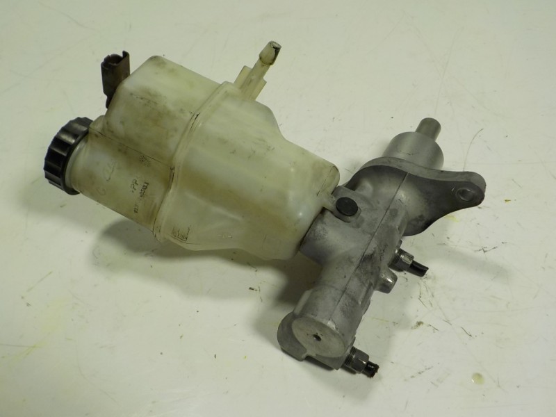 Recambio de bomba freno para citroën c5 berlina 2.0 hdi fap referencia OEM IAM 4601Y7  