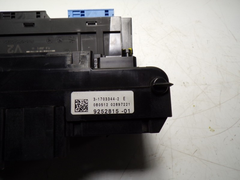 Recambio de caja reles / fusibles para bmw serie 5 lim. (f10) 530d xdrive referencia OEM IAM 61149252815 925281501 