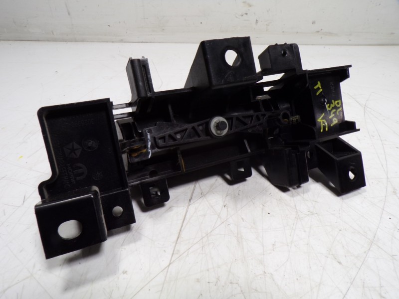 Recambio de maneta interior trasera izquierda para lancia voyager (404) platinum referencia OEM IAM K1AE311X9AC 3025990LH 