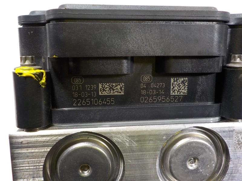 Recambio de abs para renault captur 1.2 tce energy referencia OEM IAM 476602996R 476607341R 