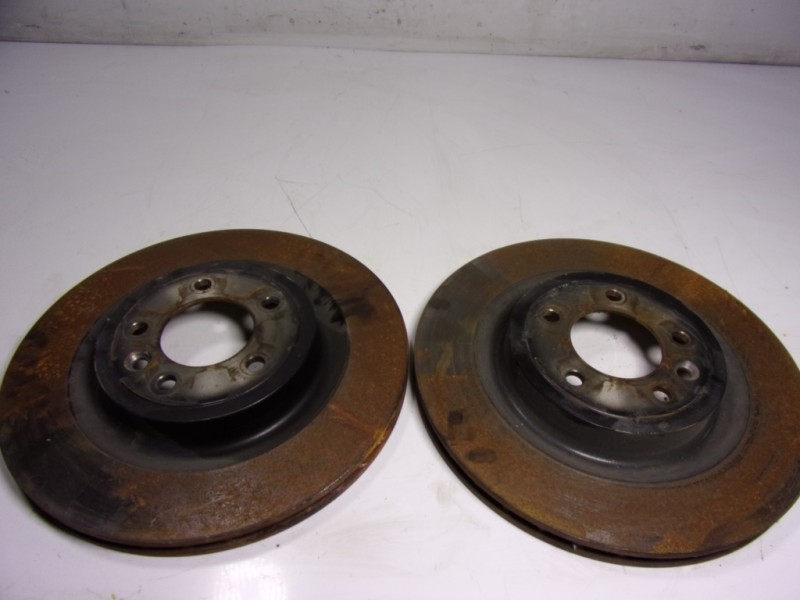 Recambio de disco freno trasero para land rover new discovery l462 3.0 d referencia OEM IAM LR161898  