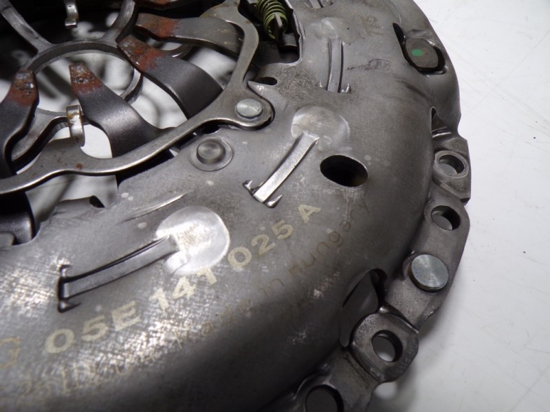 Recambio de kit embrague para seat leon sportstourer (kl8) fr referencia OEM IAM 05E141015D 05E141031D 05E105266C