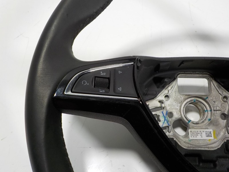 Recambio de volante para skoda fabia combi 1.0 tsi referencia OEM IAM 5E0419091BQCWE 5E0419091BQ 