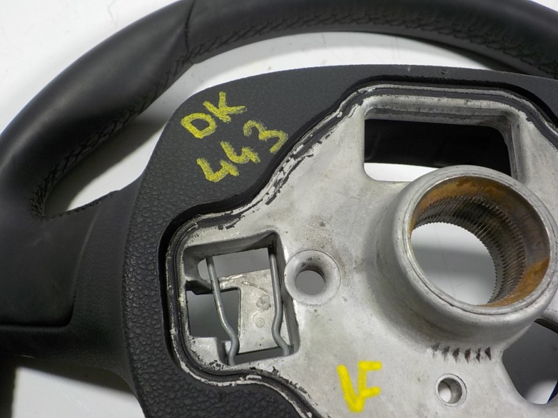 Recambio de volante para skoda fabia combi 1.0 tsi referencia OEM IAM 5E0419091BQCWE 5E0419091BQ 