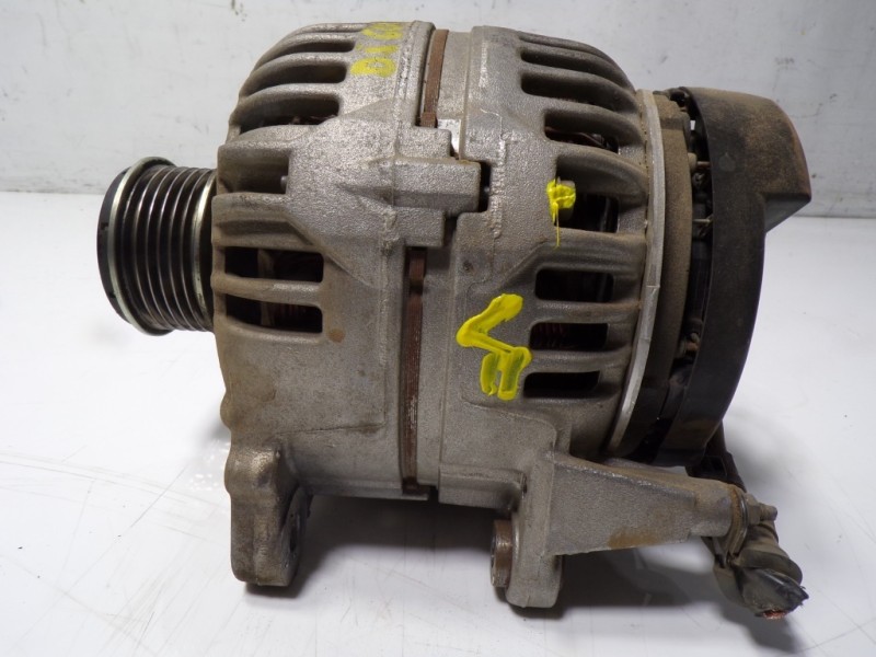 Recambio de alternador para audi q3 (8u) 2.0 tdi referencia OEM IAM 03L903023 03L903023 F00M144197