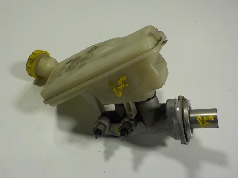 Recambio de bomba freno para peugeot 208 1.4 hdi fap referencia OEM IAM 4601R7 32069745 