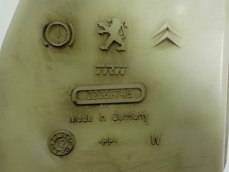 Recambio de bomba freno para peugeot 208 1.4 hdi fap referencia OEM IAM 4601R7 32069745 