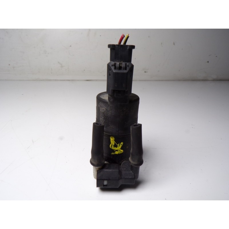 Recambio de bomba limpia para peugeot 208 1.4 hdi fap referencia OEM IAM 643475 9641553980 