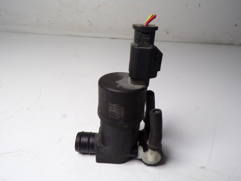 Recambio de bomba limpia para peugeot 208 1.4 hdi fap referencia OEM IAM 643475 9641553980 