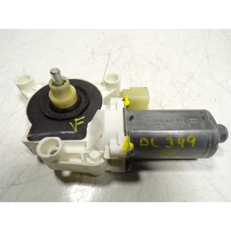 Recambio de motor elevalunas delantero derecho para lancia voyager (404) platinum referencia OEM IAM K68102228AA 3015588 