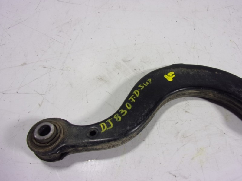 Recambio de brazo suspension superior trasero derecho para volkswagen tiguan 2.0 tdi referencia OEM IAM 5Q0505323C  