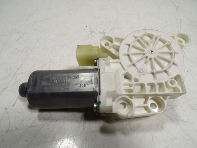 Recambio de motor elevalunas delantero derecho para lancia voyager (404) platinum referencia OEM IAM K68102228AA 3015588 