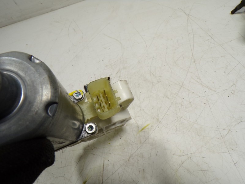 Recambio de motor elevalunas delantero derecho para lancia voyager (404) platinum referencia OEM IAM K68102228AA 3015588 