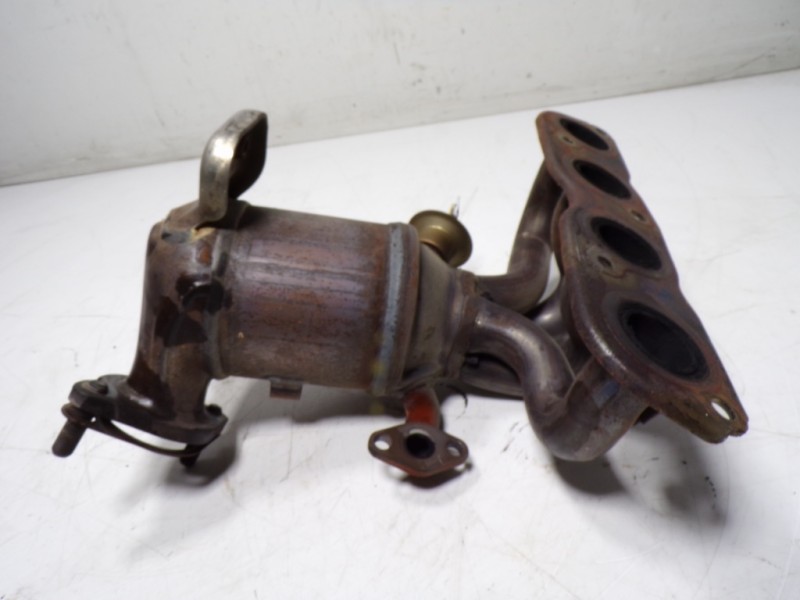 Recambio de catalizador para kia niro drive plug-in hybrid referencia OEM IAM 2851003HC0 18B19F05 