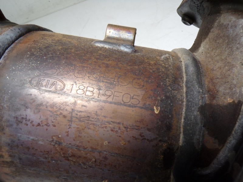 Recambio de catalizador para kia niro drive plug-in hybrid referencia OEM IAM 2851003HC0 18B19F05 