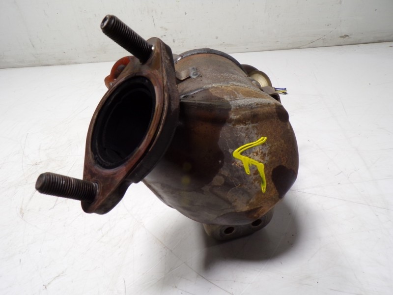 Recambio de catalizador para kia niro drive plug-in hybrid referencia OEM IAM 2851003HC0 18B19F05 