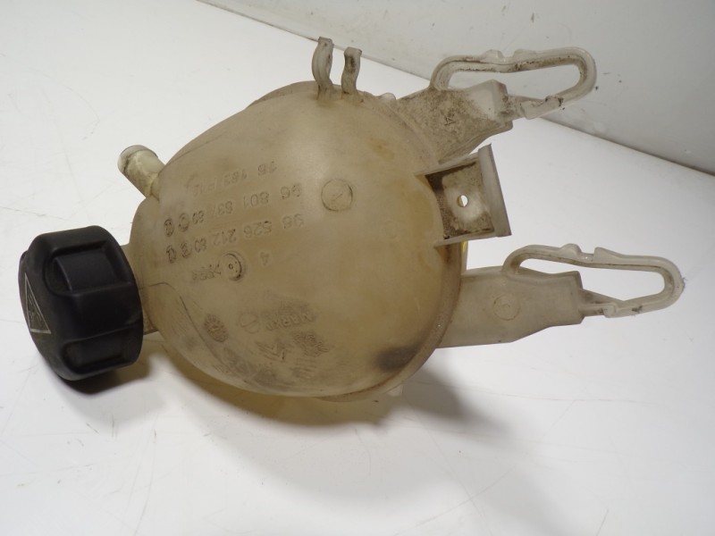 Recambio de deposito expansion para peugeot 208 1.4 hdi fap referencia OEM IAM 9800777280 9652621280 