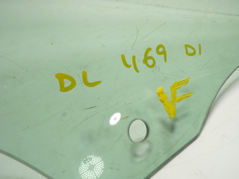 Recambio de cristal puerta delantero izquierdo para seat leon sportstourer (kl8) 2.0 tdi referencia OEM IAM 5FA845201A  